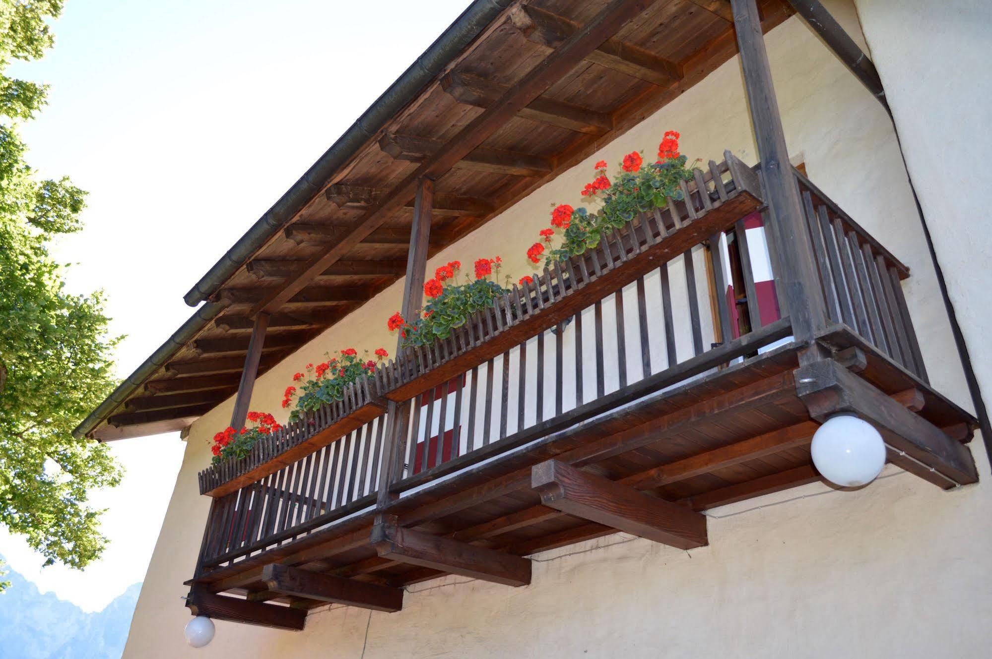 Hotel Zur Kirche Magre all' Adige Exterior foto