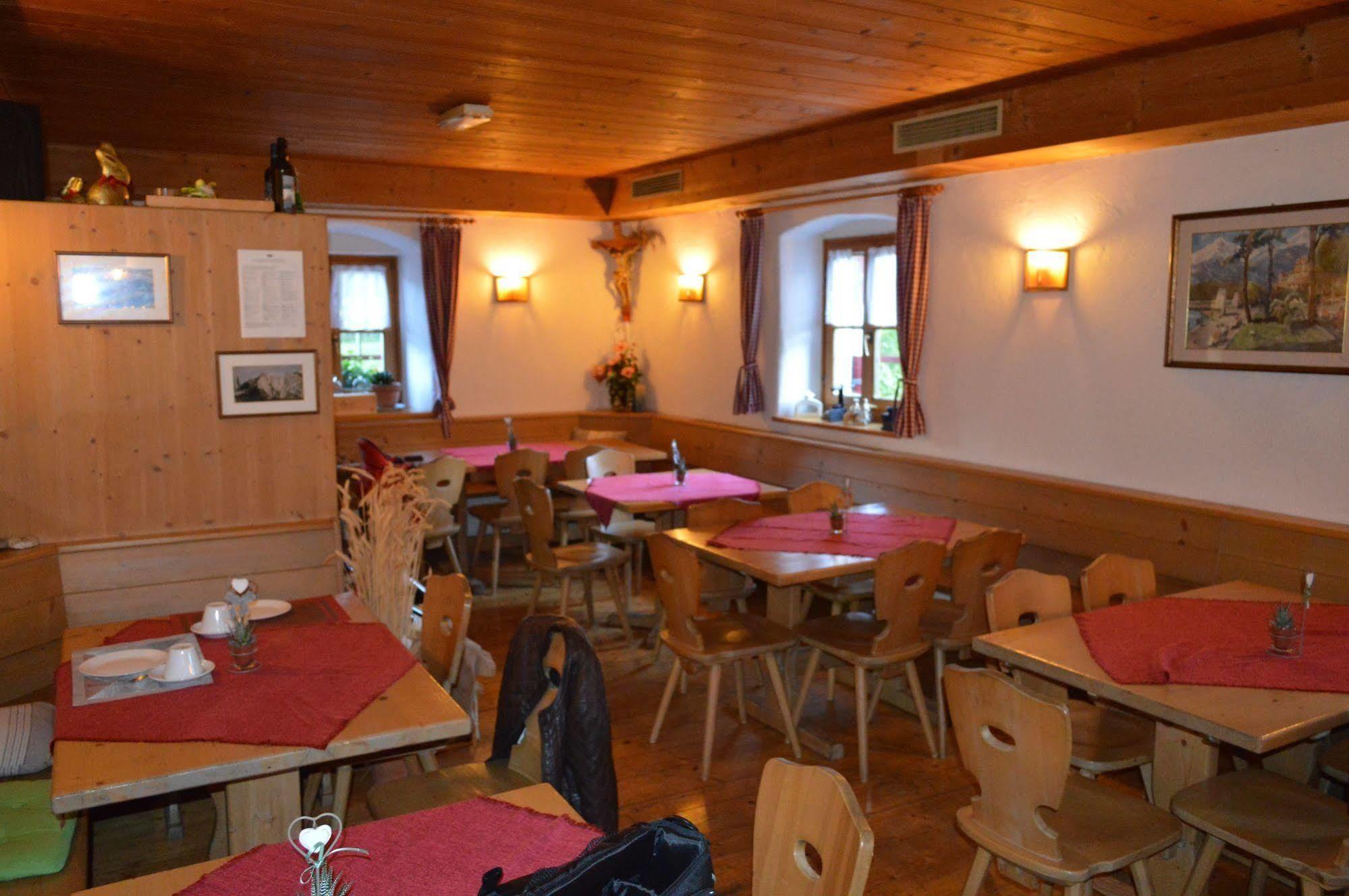 Hotel Zur Kirche Magre all' Adige Exterior foto